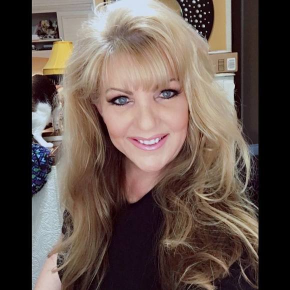 Meet your Posher, Penny - Picture 1 of 1